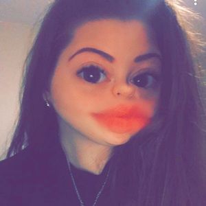 Meet your Posher, Elma